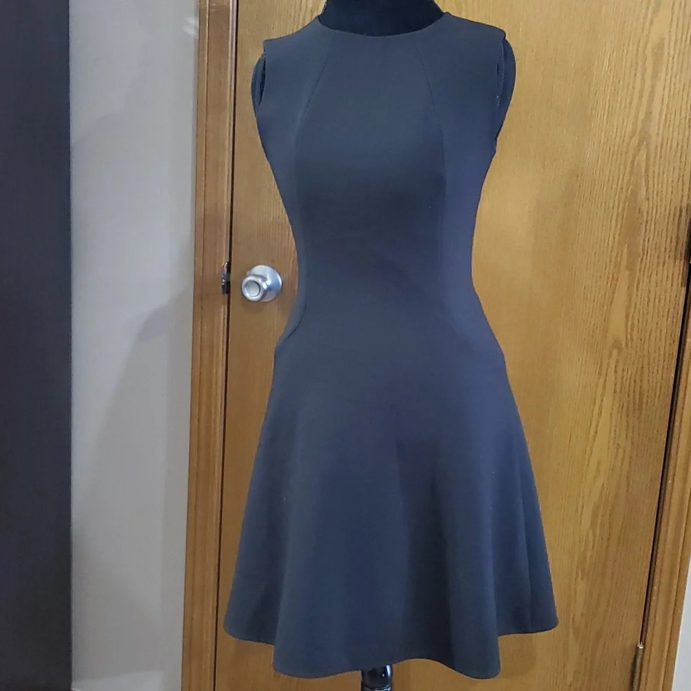 Kate spade new york black sleeveless classic dress euc